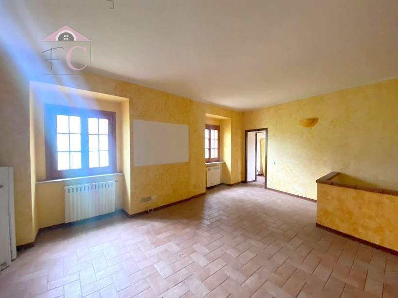 casale dell800 ristrutturato con terreno pianeggiante 22.png